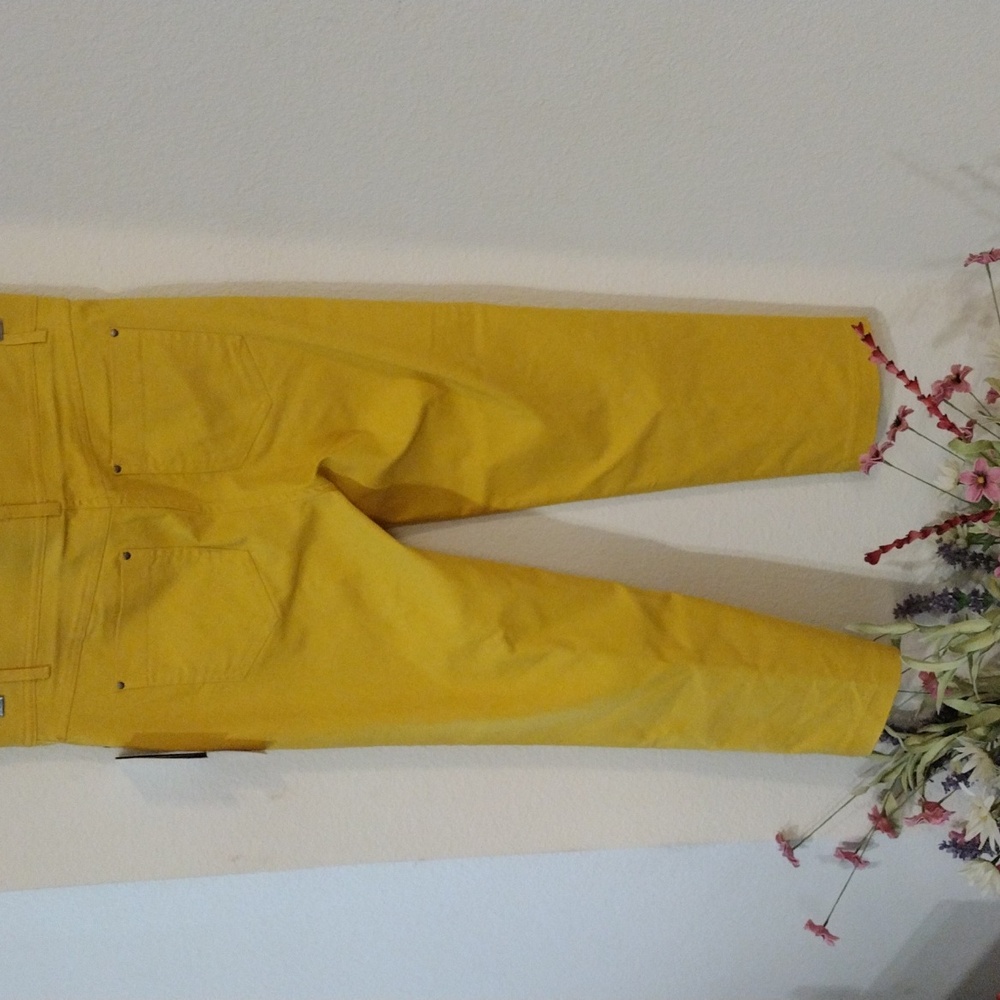 💥 SALE Macy's 89th & Madison Sunny Yellow Capri 5 Pocket Trousers NWT - Picture 4 of 4